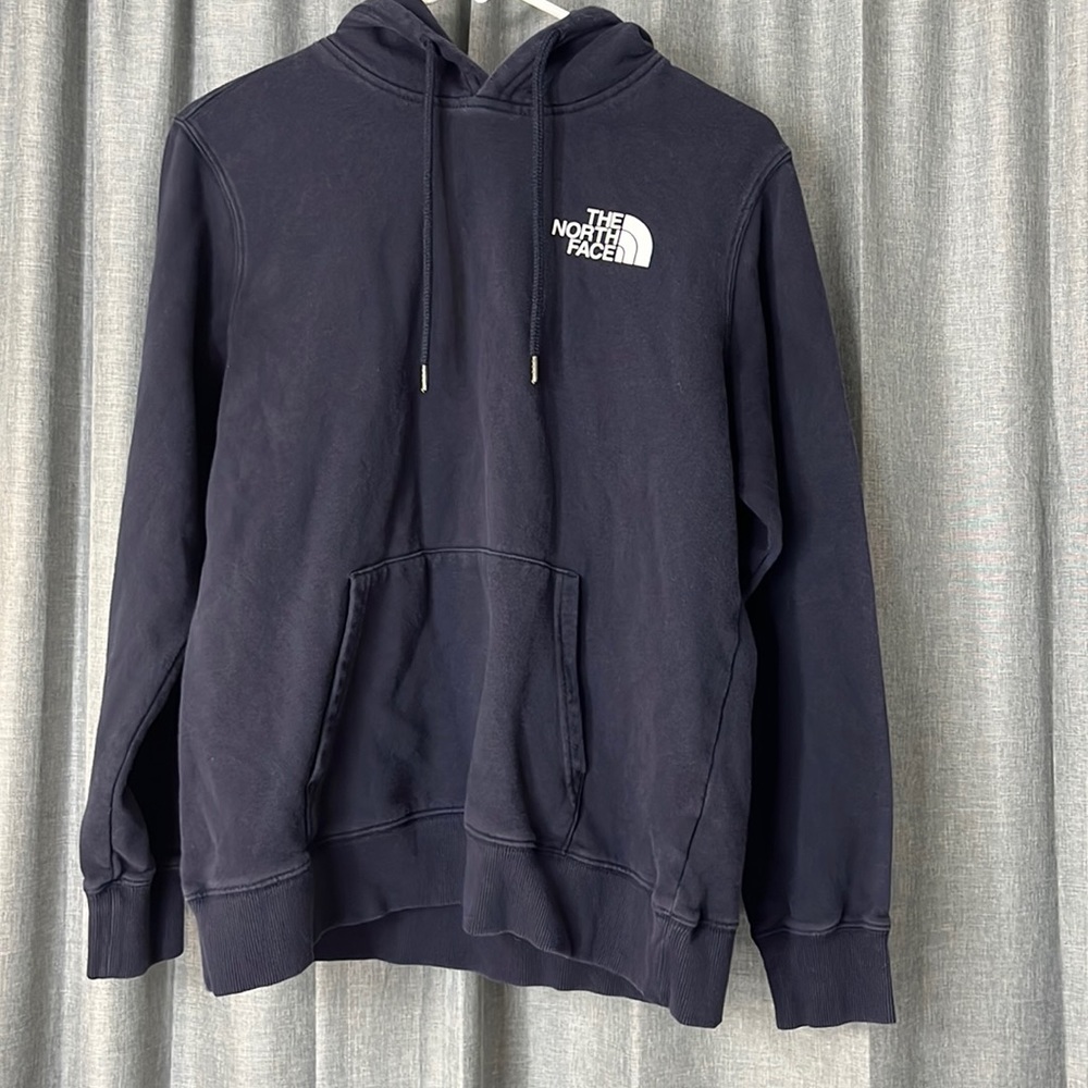 The North face sweater